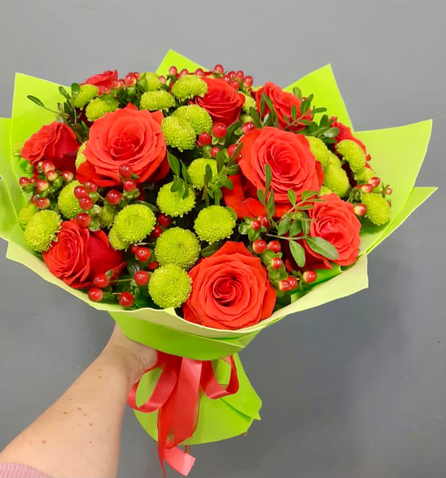 Букет цветов из: Хризантемы и Розы в Чашниково