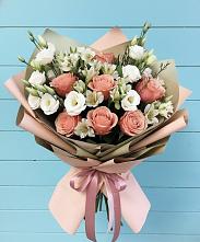 Букет цветов из:  Розы, Альстромерии и Лизиантусы в Чашниково