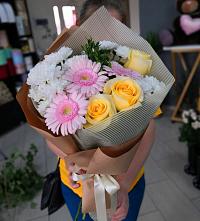 Букет цветов из:  Герберы, Розы и Хризантемы в Чашниково