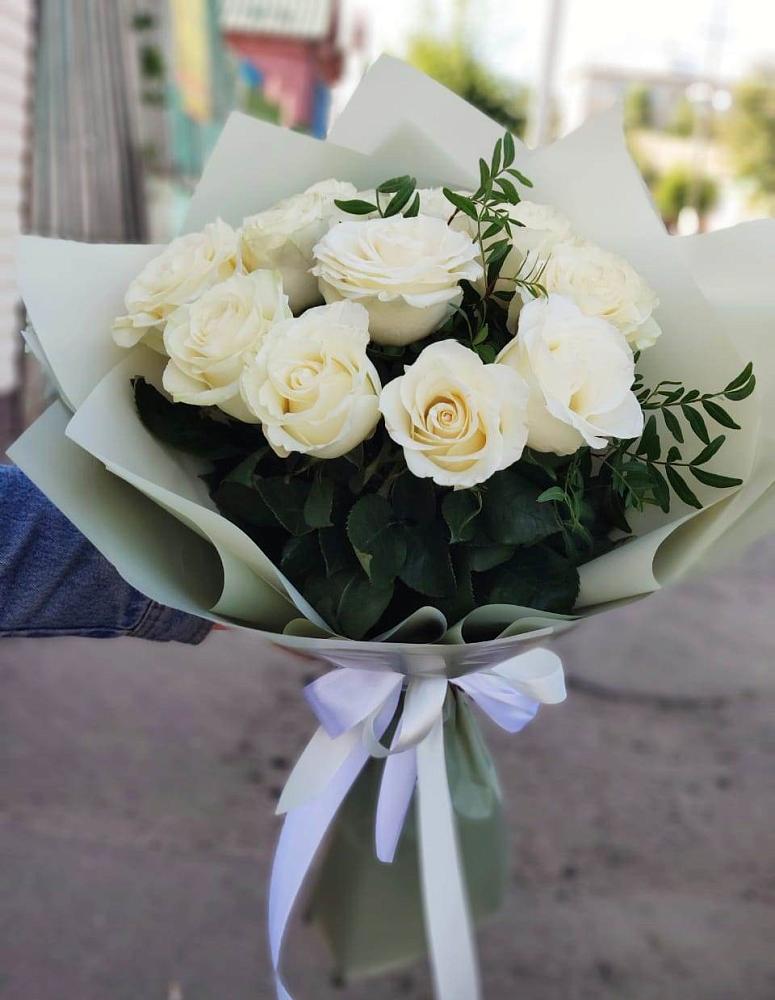 Букет Белые розы Проуд в Чашниково