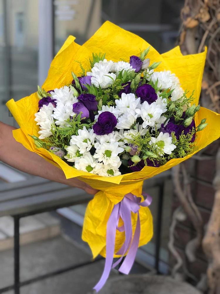 Букет цветов из: Ирисы, Хризантемы и Ромашки в Чашниково