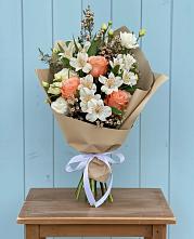 Букет цветов из:  Альстромерии, Лизиантусы, Розы и Хризантемы #REPLACE_PRED# Чашниково