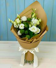 Букет цветов из:  Хризантемы и Лизиантусы в Чашниково