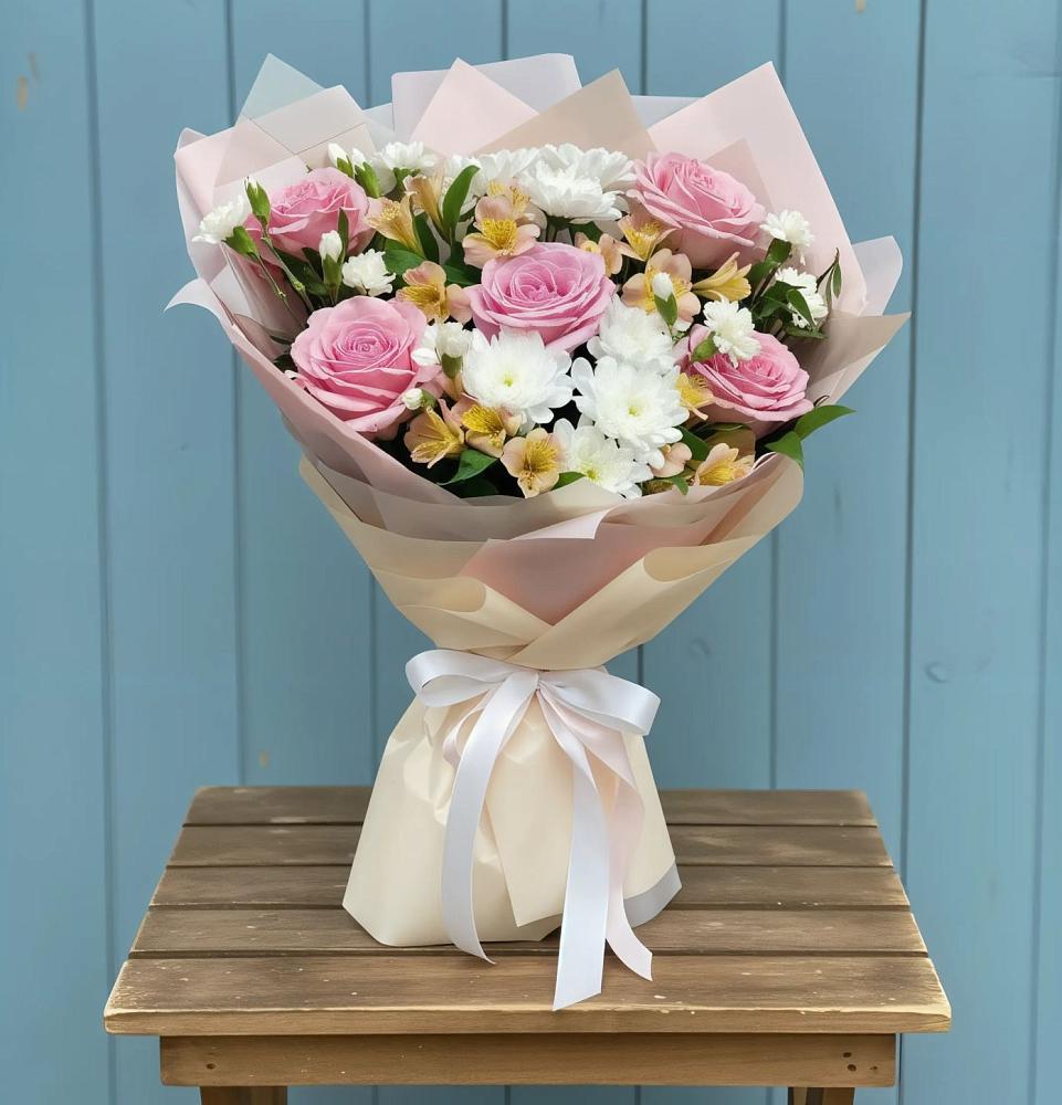 Букет цветов из: Гвоздики, Орхидеи и Розы в Чашниково