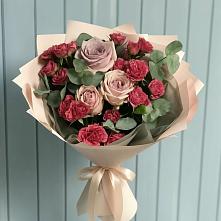 Букет цветов из:  Гвоздики и Розы в Чашниково