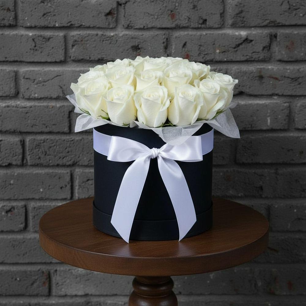 Цветочная композиция из Розы в шляпной коробке в Чашниково