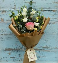 Букет цветов из:  Розы и Лизиантусы в Чашниково