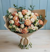 Букет цветов из:  Альстромерии и Розы в Чашниково